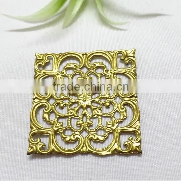 Religious Jewelry Finding Brass Flower Cross Jewelry Accessories Hollow Out Metal Cross Garment Accessories photo-2