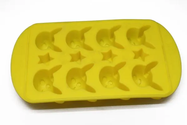 Flower Shaped Ice Cube Trays Pineapple Shape photo-2