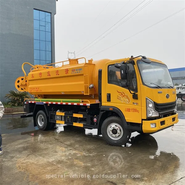 10000L pipeline dredging vehicle with suction function