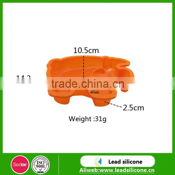 The Pig Shape Silicone Cake Mold LFGB Standard Silicone Cake Mold photo-3