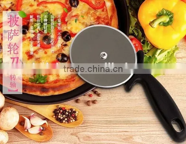 CY135 Stainless Steel Pizza Cutter With Handle Pizza Knife photo-6