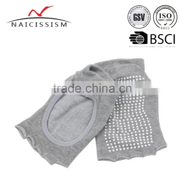 Wholesale Fashionable Pilates Socks photo-6
