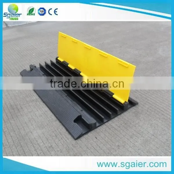 China Best Left Corner Rubber Cable Protector 5Channels Corner photo-2