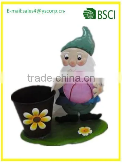 Christmas Sales Wholesale Outdoor Garden Gnome Drwaf Solar Light With Planter Decoration for Christmas Festival photo-4