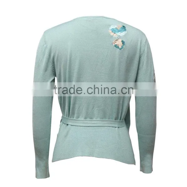 Vintage Embroidered Flowers Sweater for Old Women photo-2