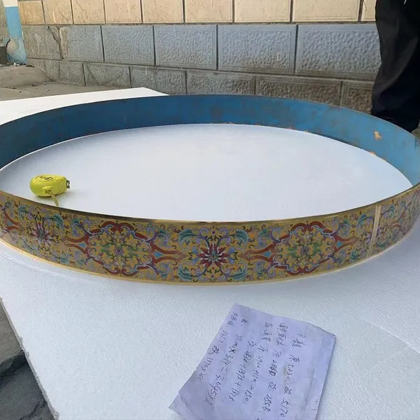 Завод по производству клэйзон, Производитель клэйзон, Обработка клэйзон, Изделия из клэйзон, Оптовый производитель клэйзон, Индивидуальное изготовление клэйзон, Медные изделия с клэйзон, Эмалированные изделия из клэйзон, Инцендиарий, Стиль «Слепой слон»