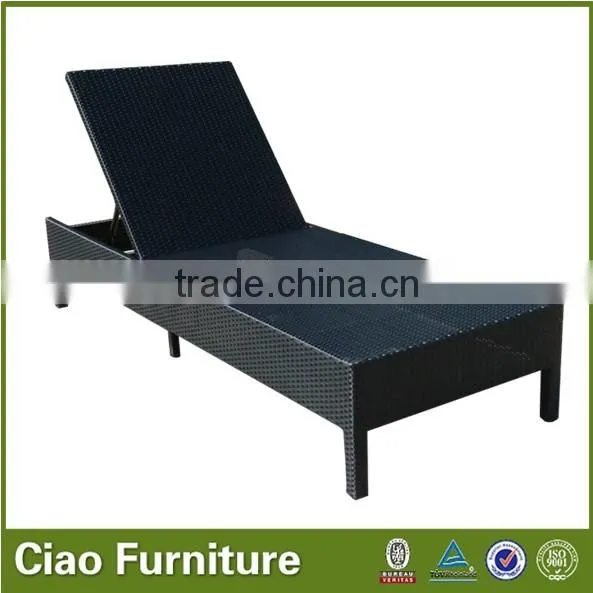 Durable Plastic Rattan Furniture Wicker Furniture Lounge Suite With Side Table photo-5