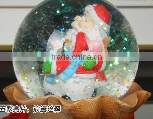 High Quality Resin Glass Water Globe Gifts Water Globe Christmas Water Globe photo-5