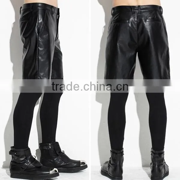 New Design UK Style Metro Sexual Fashion Straight Mens Leather Shorts photo-3