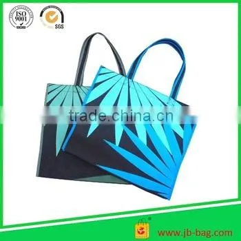 2015 Fasionable Widely Used Manufacture Soft Loop Handle Non Woven Bag photo-2