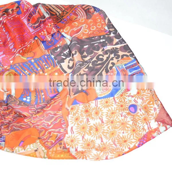 ODM/OEM Fashionable Polyester Brightly Painted Lady Fashion Scarf photo-4