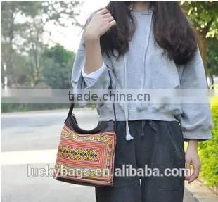 China Embroidery Tote Bag Fashion Women Leather Shoulder Bag photo-2