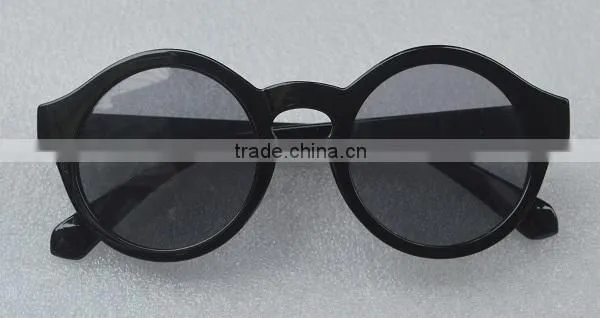 Round Shape Plastic Eyewear Vitange Sunglasses photo-2