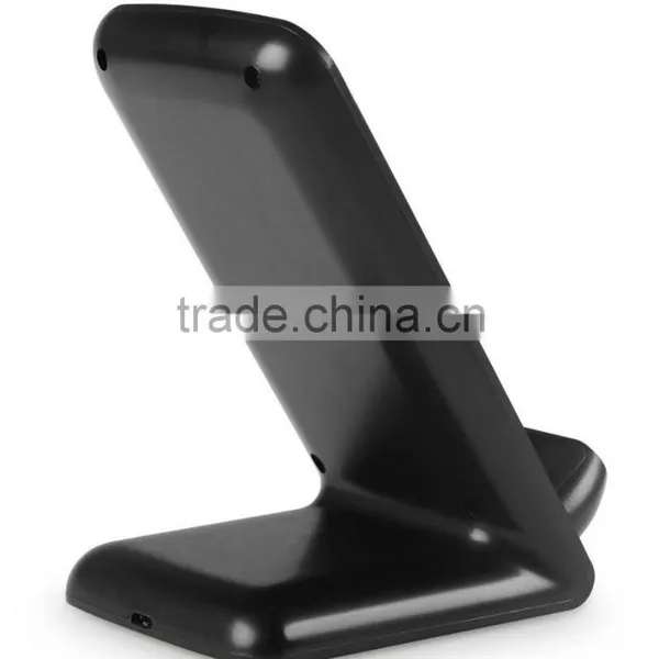 High Efficiency Triple Coils Desktop Wireless Charging Stand For All Qi-Compatible Phones photo-4