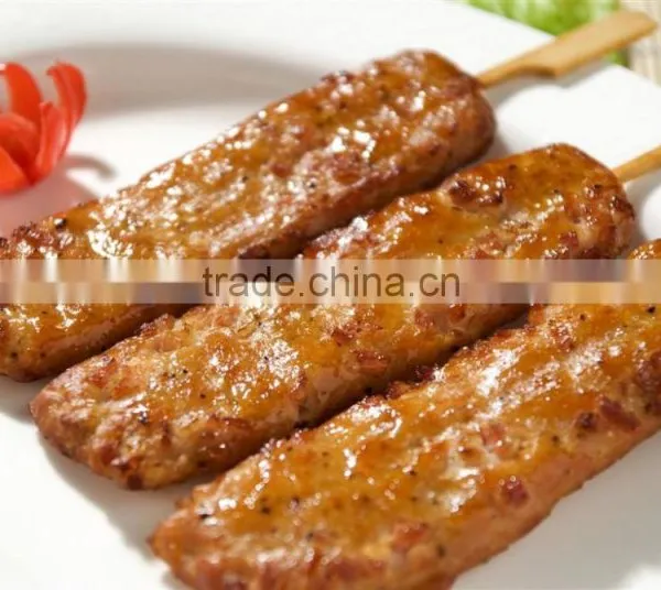 SAUSAGE SKEWERS WITH BACON PARTICLES