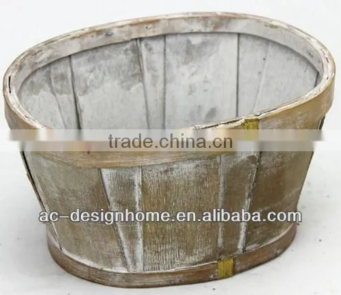 BROWN WASH OVAL BAMBOO CHIP BASKET