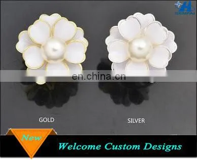 Hot New Products 2016 Gold or Silver Plating Flower Shape Pearl Magnet Scraf Clip