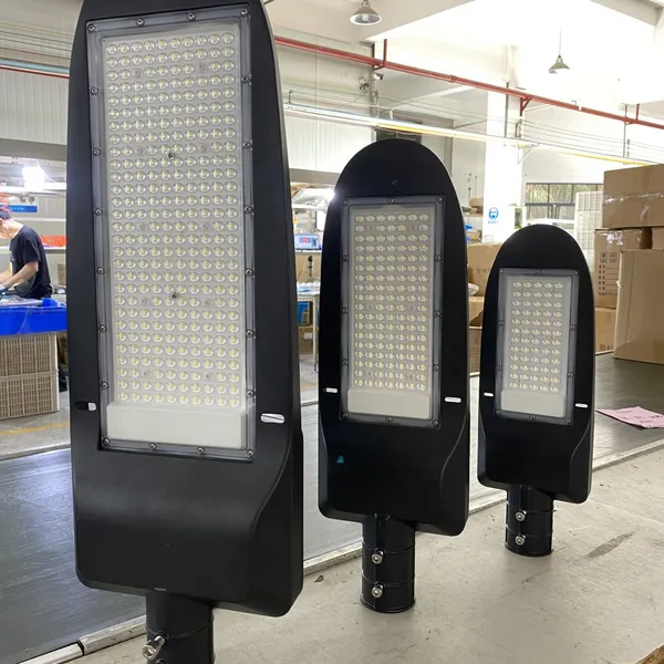 AC 80-265V Outdoor Led Luminaire Lamp Post Light With Sensor Landscape Exterior Warm White Street Light photo-4