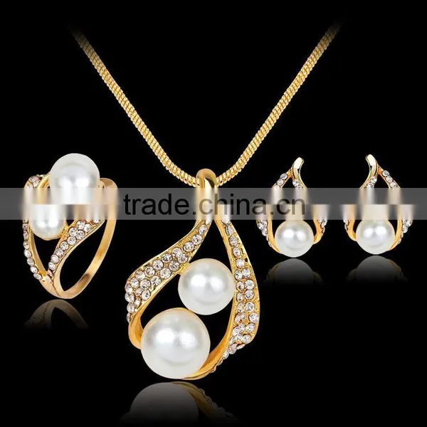 Gold Plated Elegant Fashion Inlaid Crystal Jewelry Sets Imitation Pearl Earrings Necklaces Ring Set For Women Wedding photo-4