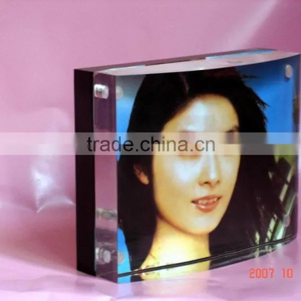 Fashion Magnetic Clear Acrylic Photo Frame for Home Decoration photo-4
