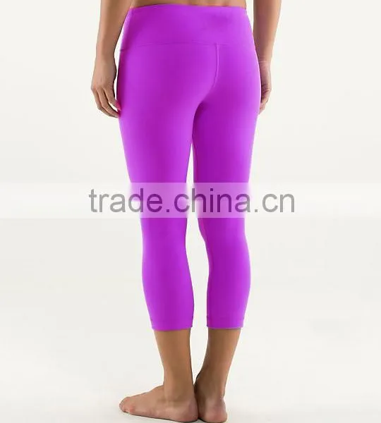 Wholesale Cheap Top Selling Newest Design High End Sports Wear Women Yoga Capri Pants photo-2