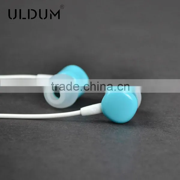 ULDUM Best Selling Bass Earphone Illuminated Candy Earphone for Children and Girls photo-2