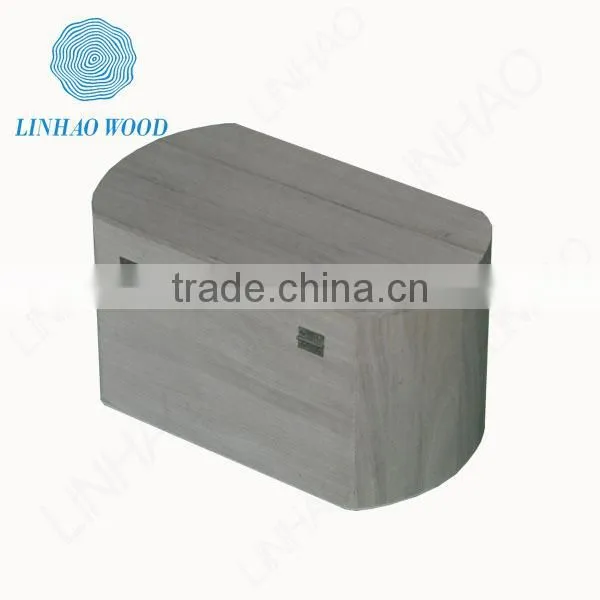 Natural Color Wooden Oval Shape Box With Locked Cover photo-3