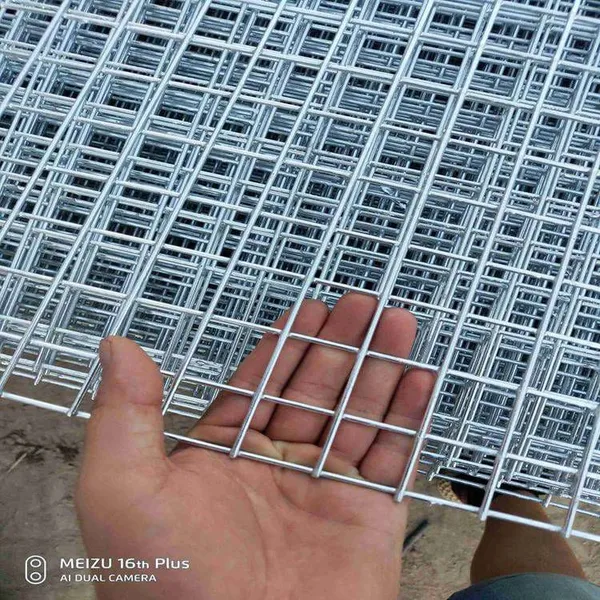 Customized Welded Wire Mesh Panel Galvanized Before/After Welding Process photo-3