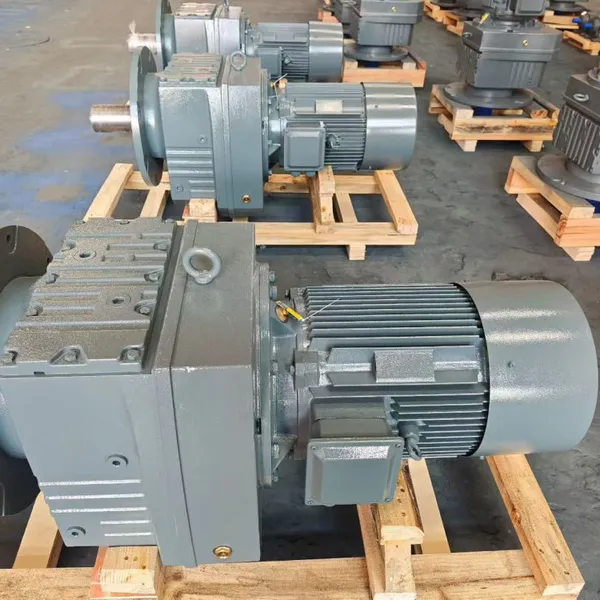 S Series Motor for Packaging Machinery, Low Noise Helical-Worm Design