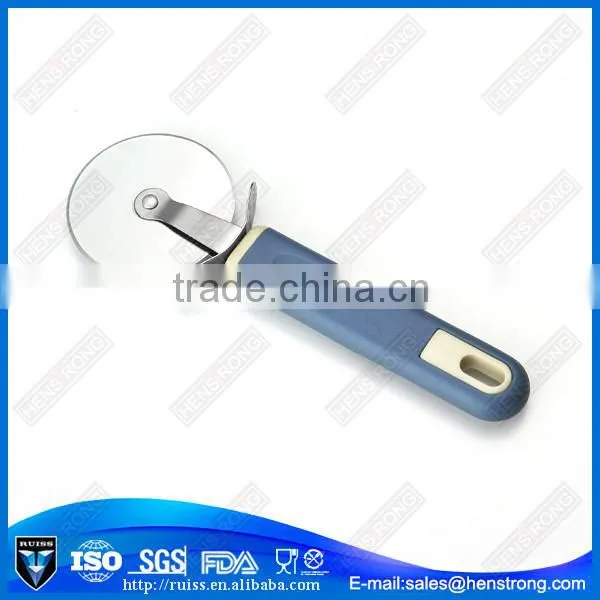 New Design Wood Handle Double Wheel Pizza Cutter photo-4