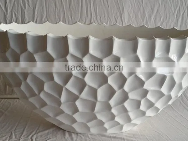 Luxury Decorative Lacquerware Vase, Carved Design in White Lacquerware Large Size