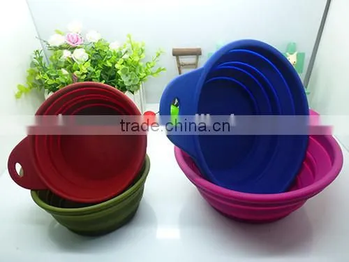 Silicone Collapsible Dog Travel Bowl With a Handle photo-3