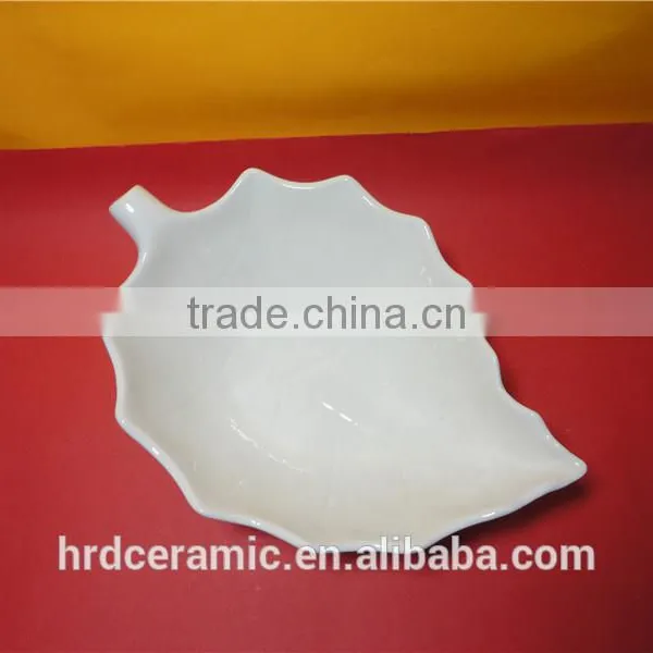 Wholesale 24*16*8cm Ceramic White Leaf Dishes photo-4