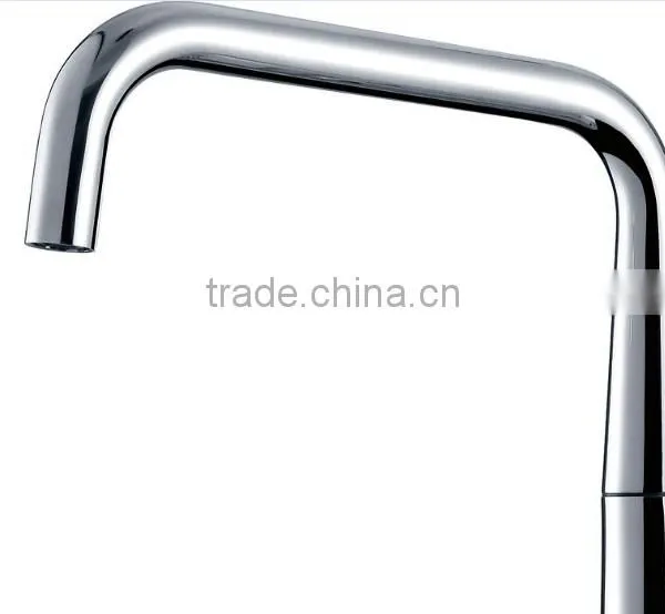YL02329 New Design Single Handle Brass Kitchen Mixer photo-4