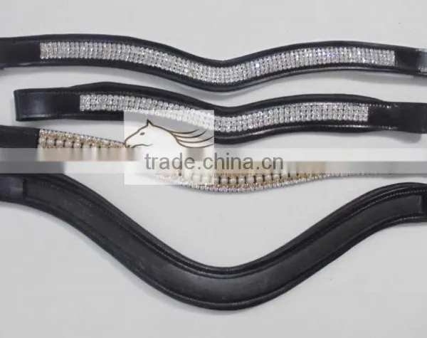 D.D. LEATHER BROWBANDS WITH CRYSTAL CHAIN.