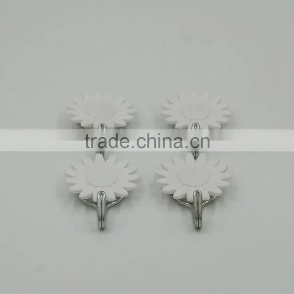 4pcs White Daisy Houseware Sticky Sticker Hanging Plastic Hooks photo-2