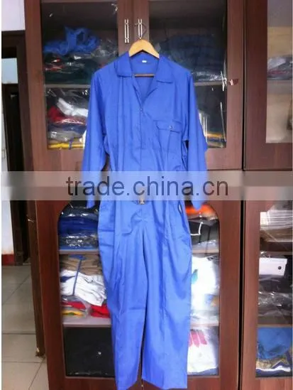 PROTECTIVE COVERALL IN STOCKS