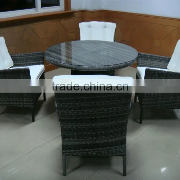 Durable Dining Table And Dining Chairs photo-3
