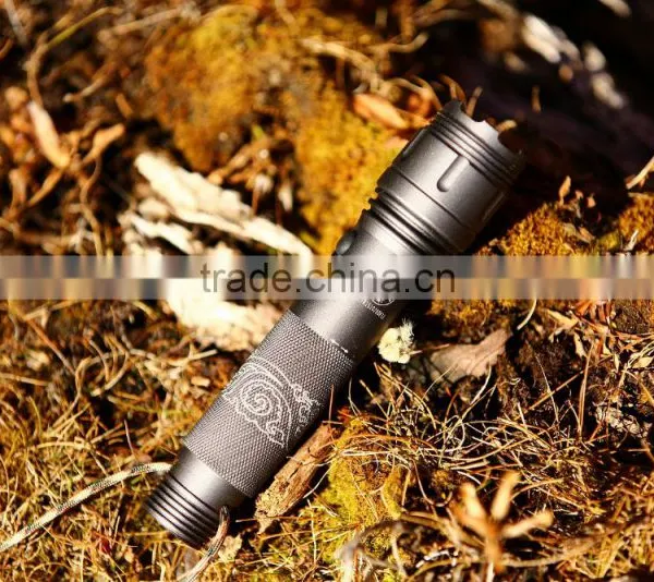 Winter Car Safety Kit Shen Ao Outdoor Multifunction Shovel With Four Modes Flashlight Knife Hammer photo-3
