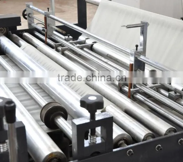 Hot Sale Flat Bag,soft Loop Handle Bag,D-cut Bag Multi-functional Non-woven Bag Making Machine photo-4