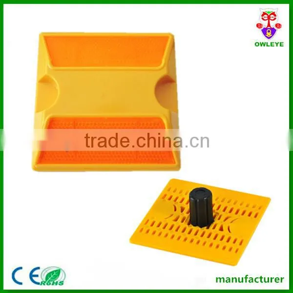 Reflective Plastic Road Stud for Roadway Safety photo-5