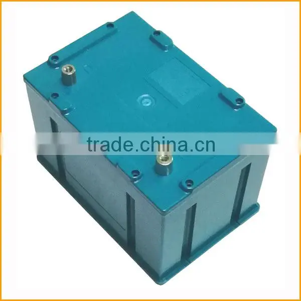 Lithium Iron Phosphate Batteries Pack for Auto Car Battery 12V Starter Battery photo-4