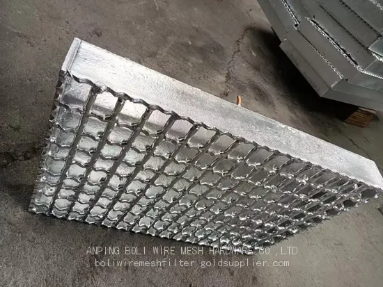 BOLI -Stainles steel Floor Steel Grating China GOLD Suppliers Dustproof Feature Upper and Lower Clip Steel Grating Used for Showcase Ground