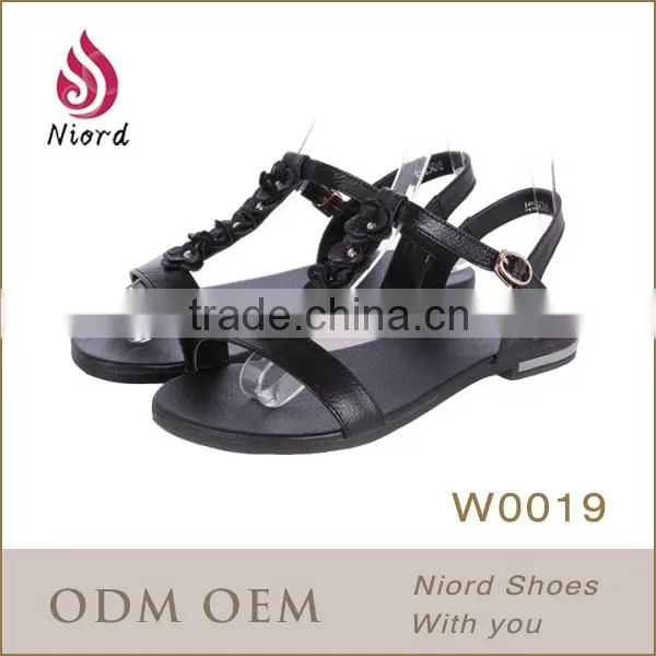 China Shoe Manufacturer Wholesale Lady Fashion Leather Shoe