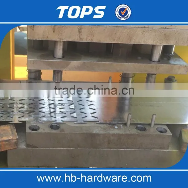 2017 Sales Top Ten 12 Strip Razor Barbed Wire Machine photo-4