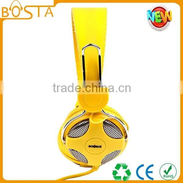 Attractive Innovative Nice Molding Neat Packing Lucky go Happy Headset photo-3