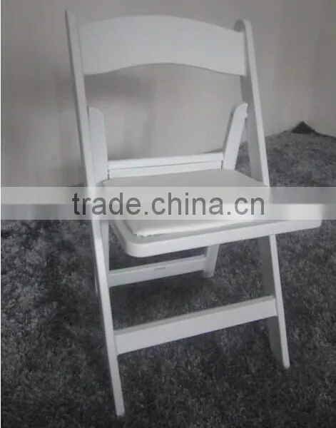 Elegant Folding & Padded Resin Wimbledon Wedding Chair photo-2