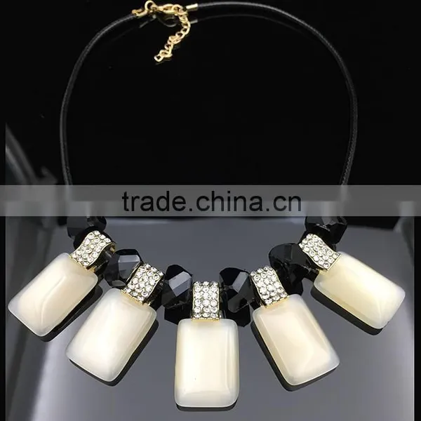 Manufacturers Wholesale High-grade Fashion Female Opal Necklace Short Leather Chain Necklace photo-4