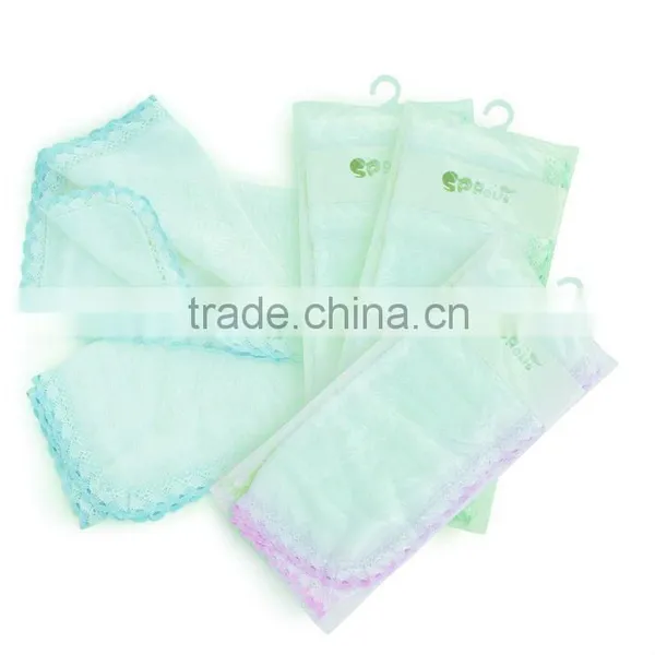 spout knitted baby shawl