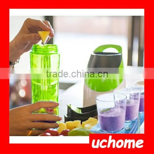 UCHOME New Design High Quality Kitchen Mini Juicer Shake n Take